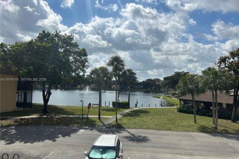 Condominio en alquiler en Hollywood, Florida, 2 dormitorios, 85.47 m2 № 2036407 - foto 22