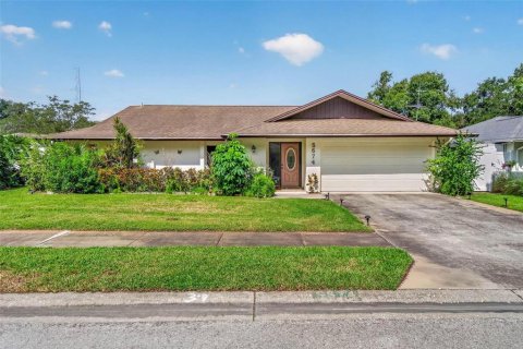 Villa ou maison à Saint Petersburg, Floride 3 chambres, 164.34 m2 № 2312862