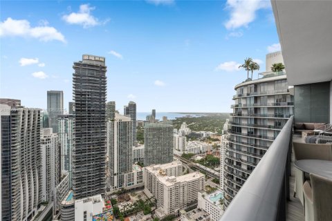 Condo in Miami, Florida, 2 bedrooms  № 1927741 - photo 26