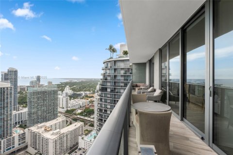 Condo in Miami, Florida, 2 bedrooms  № 1927741 - photo 27