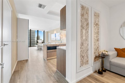 Condo in Miami, Florida, 2 bedrooms  № 1927741 - photo 10