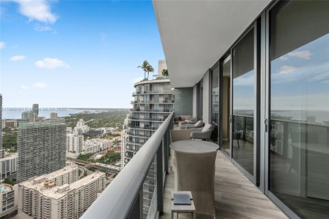 Condo in Miami, Florida, 2 bedrooms  № 1927741 - photo 5