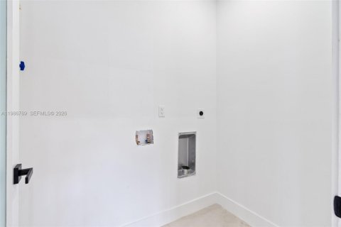 Купить виллу или дом в Опа-Локка, Флорида 4 спальни, 110.93м2, № 2044973 - фото 29