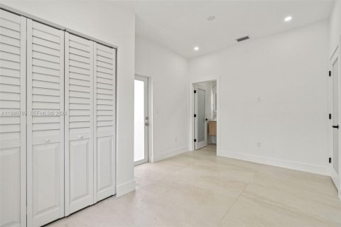 Купить виллу или дом в Опа-Локка, Флорида 4 спальни, 110.93м2, № 2044973 - фото 17