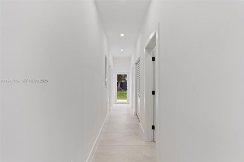 Купить виллу или дом в Опа-Локка, Флорида 4 спальни, 110.93м2, № 2044973 - фото 18