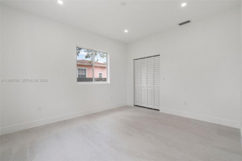 Купить виллу или дом в Опа-Локка, Флорида 4 спальни, 110.93м2, № 2044973 - фото 25