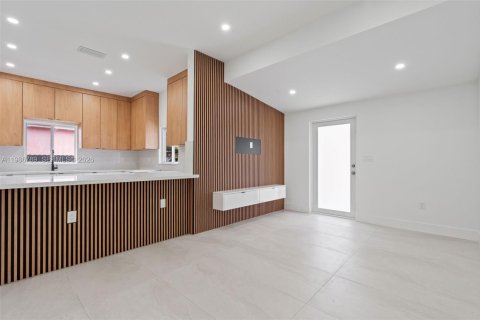 Купить виллу или дом в Опа-Локка, Флорида 4 спальни, 110.93м2, № 2044973 - фото 5