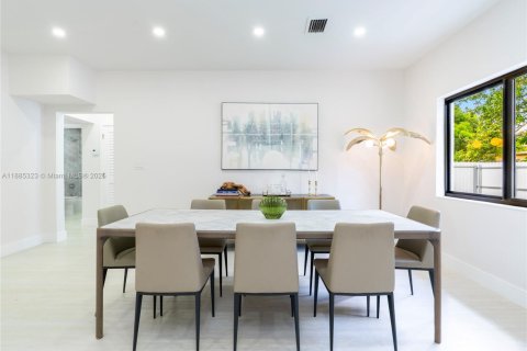 Casa en venta en North Miami, Florida, 3 dormitorios, 172.8 m2 № 1932761 - foto 6