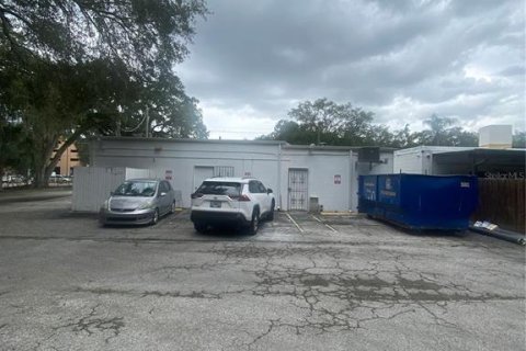 Immobilier commercial à louer à Brandon, Floride: 120.77 m2 № 2406504 - photo 12