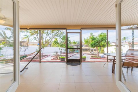 Casa en venta en Apollo Beach, Florida, 3 dormitorios, 157.19 m2 № 2144746 - foto 30