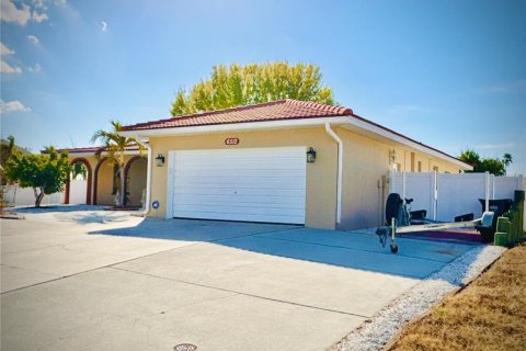Casa en venta en Apollo Beach, Florida, 3 dormitorios, 157.19 m2 № 2144746 - foto 4