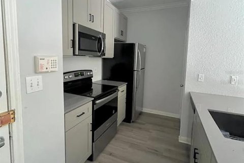 Condo in Orlando, Florida, 1 bedroom  № 1870706 - photo 5