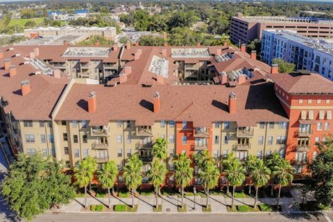Condo in Orlando, Florida, 1 bedroom  № 1870706 - photo 20