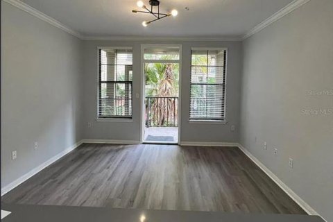 Condo in Orlando, Florida, 1 bedroom  № 1870706 - photo 11