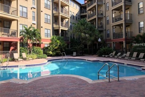 Condo in Orlando, Florida, 1 bedroom  № 1870706 - photo 15