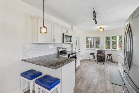 Villa ou maison à vendre à Daytona Beach, Floride: 3 chambres, 177.81 m2 № 2312434 - photo 8