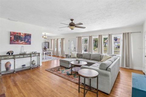 Villa ou maison à vendre à Daytona Beach, Floride: 3 chambres, 177.81 m2 № 2312434 - photo 5