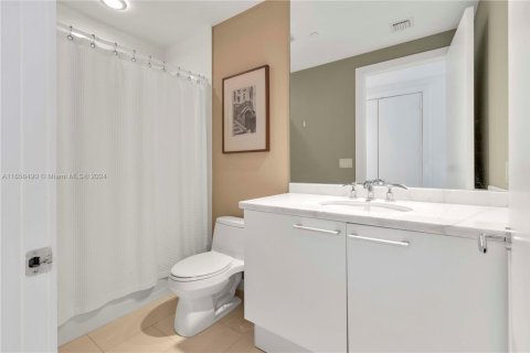 Condo in Aventura, Florida, 3 bedrooms  № 1865096 - photo 25