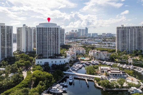 Condo in Aventura, Florida, 3 bedrooms  № 1865096 - photo 2