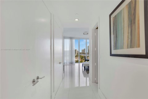 Condo in Aventura, Florida, 3 bedrooms  № 1865096 - photo 11