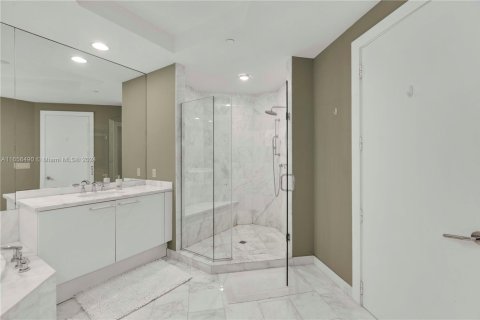 Condo in Aventura, Florida, 3 bedrooms  № 1865096 - photo 18
