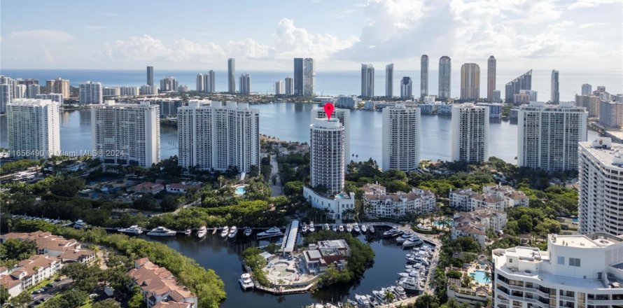 Condo in Aventura, Florida, 3 bedrooms  № 1865096