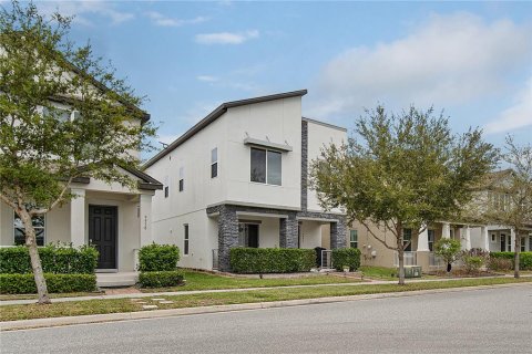 Casa en Winter Garden, Florida 3 dormitorios, 193.42 m2 № 2155202