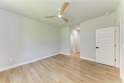 House in North Port, Florida 3 bedrooms, 153.29 sq.m. № 2258987 - photo 17