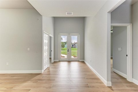 House in North Port, Florida 3 bedrooms, 153.29 sq.m. № 2258987 - photo 4