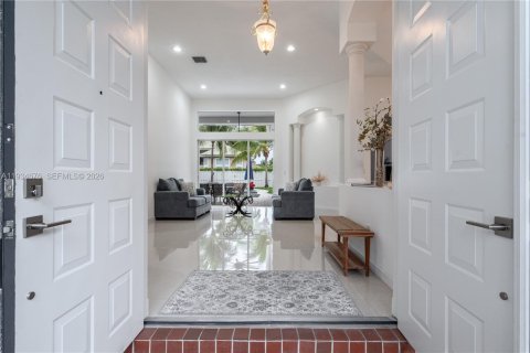 Casa en venta en Pembroke Pines, Florida, 5 dormitorios, 290.13 m2 № 2002483 - foto 4