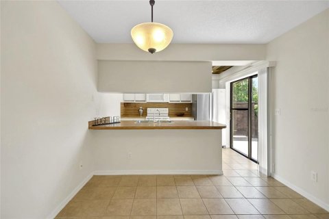 Townhouse in Leesburg, Florida 2 bedrooms, 119.66 sq.m. № 1620310 - photo 18