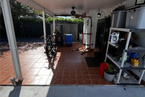 Villa ou maison à vendre à Miami, Floride: 3 chambres, 111.67 m2 № 1991464 - photo 20