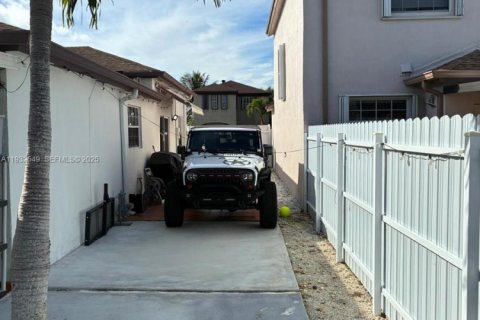 Villa ou maison à vendre à Miami, Floride: 3 chambres, 111.67 m2 № 1991464 - photo 15