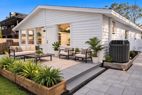 Casa en venta en Saint Petersburg, Florida, 4 dormitorios, 142.14 m2 № 2225318 - foto 2