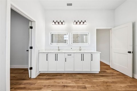 Villa ou maison à vendre à Deltona, Floride: 4 chambres, 301.93 m2 № 2234172 - photo 22