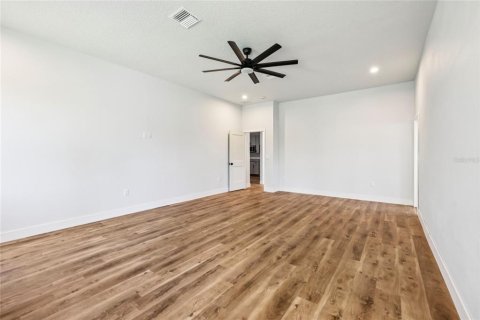 Villa ou maison à vendre à Deltona, Floride: 4 chambres, 301.93 m2 № 2234172 - photo 25