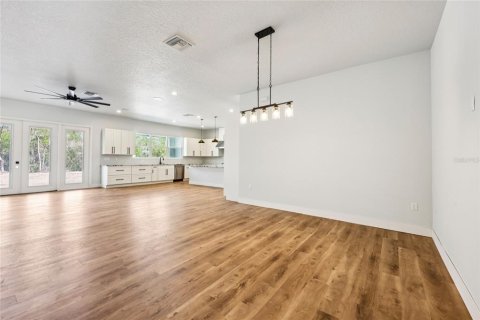 Villa ou maison à vendre à Deltona, Floride: 4 chambres, 301.93 m2 № 2234172 - photo 14