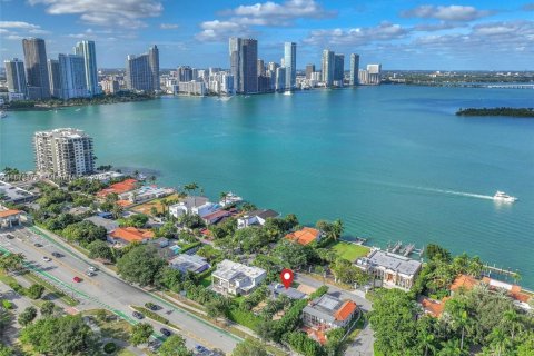 House in Miami Beach, Florida 5 bedrooms № 1928352 - photo 14