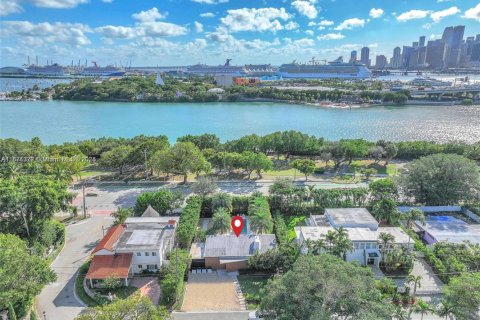 House in Miami Beach, Florida 5 bedrooms № 1928352 - photo 18