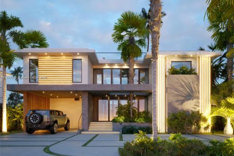 House in Miami Beach, Florida 5 bedrooms № 1928352 - photo 1