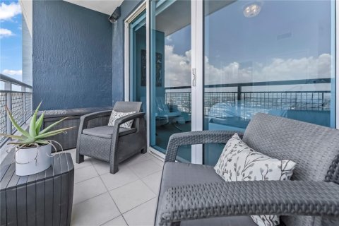 Condo in Miami, Florida, 2 bedrooms  № 1992057 - photo 18