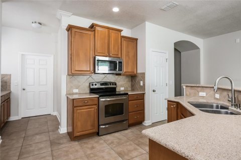 Casa en alquiler en Winter Haven, Florida, 3 dormitorios, 170.57 m2 № 1899124 - foto 7