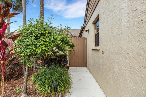 Condo in Sarasota, Florida, 2 bedrooms  № 2125155 - photo 4
