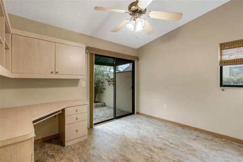 Condo in Sarasota, Florida, 2 bedrooms  № 2125155 - photo 27