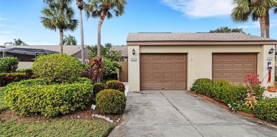 Condo in Sarasota, Florida, 2 bedrooms  № 2125155