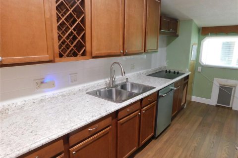 Casa en venta en Masaryktown, Florida, 2 dormitorios, 113.15 m2 № 2377883 - foto 7