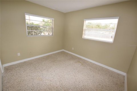 Villa ou maison à louer à Orlando, Floride: 3 chambres, 106.56 m2 № 2437382 - photo 19