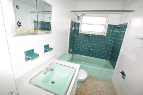 Villa ou maison à louer à Orlando, Floride: 3 chambres, 106.56 m2 № 2437382 - photo 16