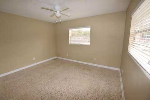Villa ou maison à louer à Orlando, Floride: 3 chambres, 106.56 m2 № 2437382 - photo 18