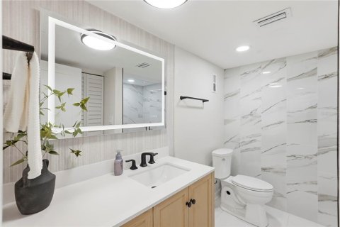 Condo in Saint Petersburg, Florida, 2 bedrooms  № 2266825 - photo 20
